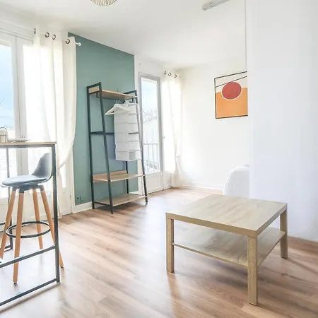 Panoramic, View And Comfort