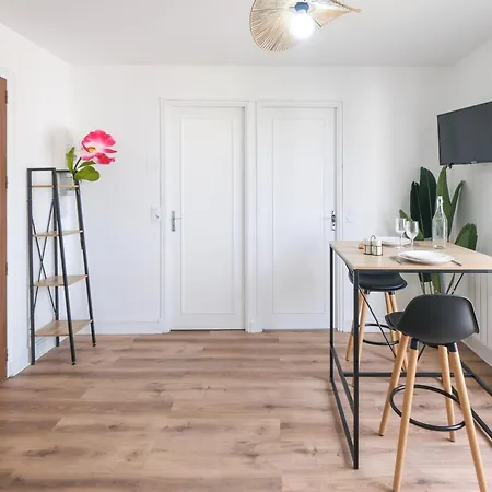 Panoramic, View And Comfort